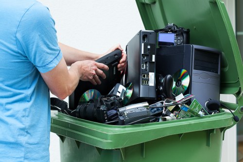 Efficient disposal process by clearance experts